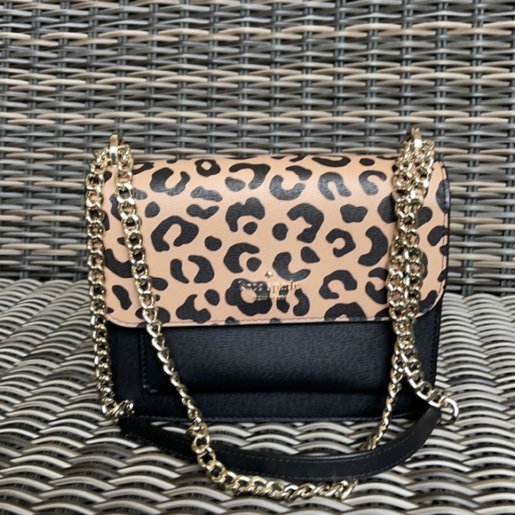 Kate Spade NY remi graphic leopard print pattern flap chain crossbody - Picture 2 of 16